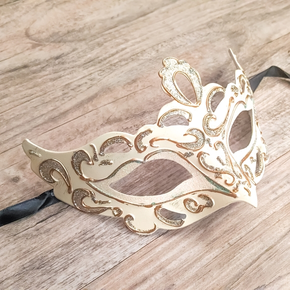 Venetian Cat Eye Mask Masquerade Mask Mardi Gras Mask - Picture 2 of 6